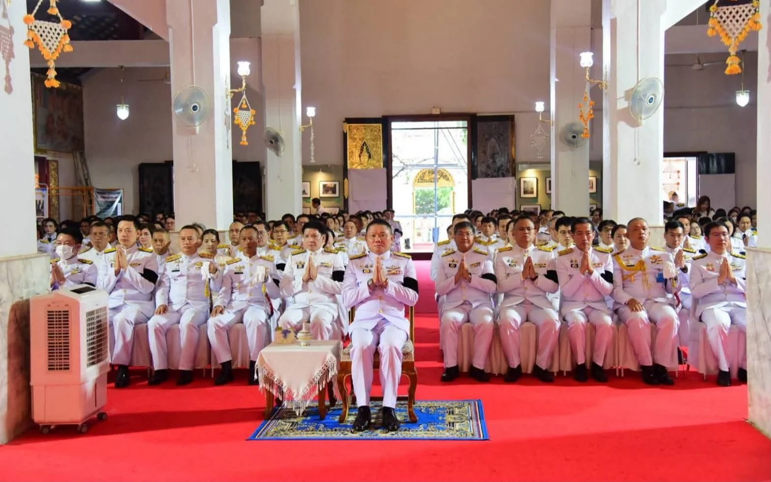 พิธีสวดพระพุทธมนต์และทำบุญตักบาตรถวายพระราชกุศล เนื่องในวันคล้ายวันพระราชสมภพ สมเด็จพระนางเจ้าสิริกิติ์ พระบรมราชินีนาถ พระบรมราชชนนีพันปีหลวง